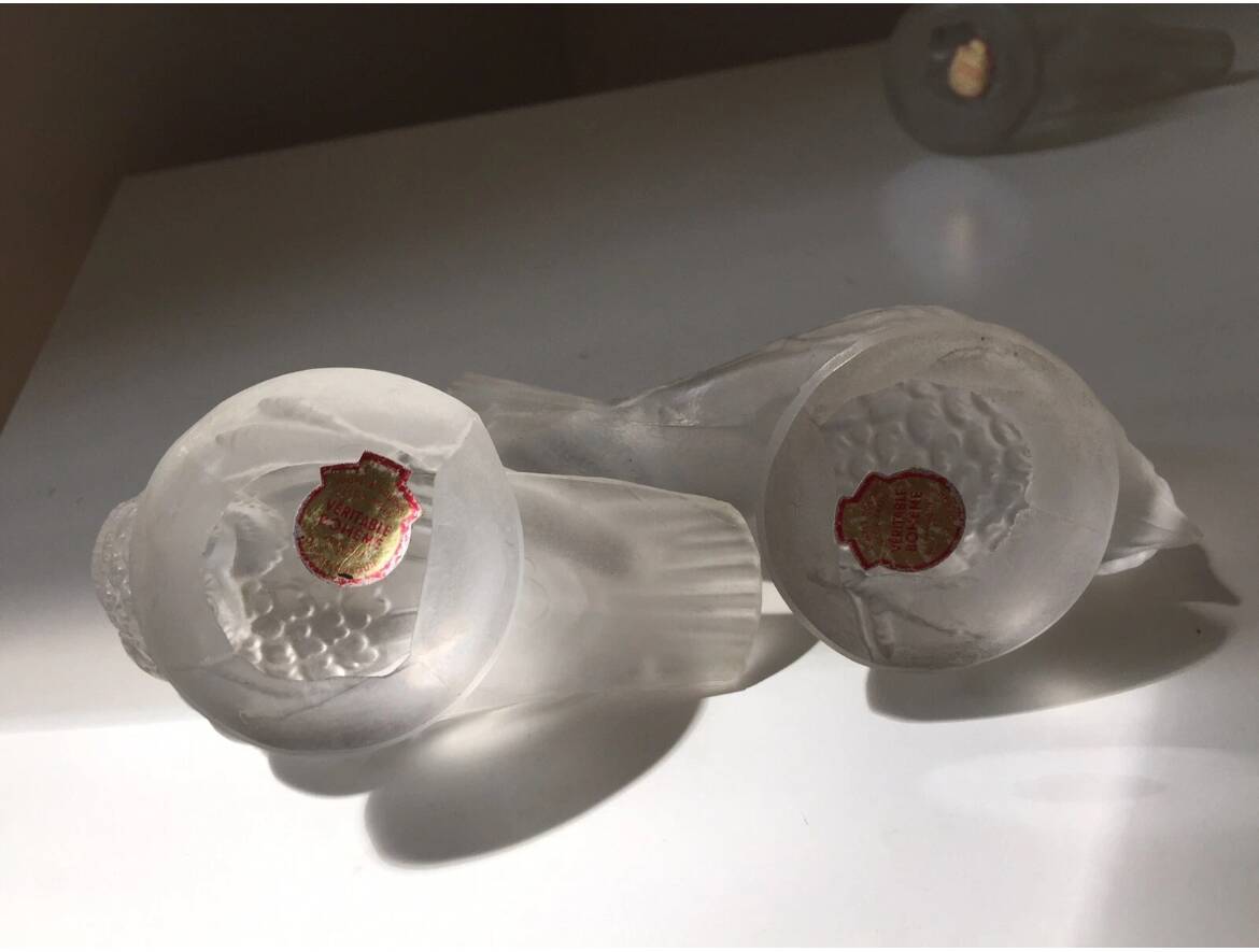 Sculpture of Birds in Molded Glass, Art Deco Bohemian Style, Lalique Sabino