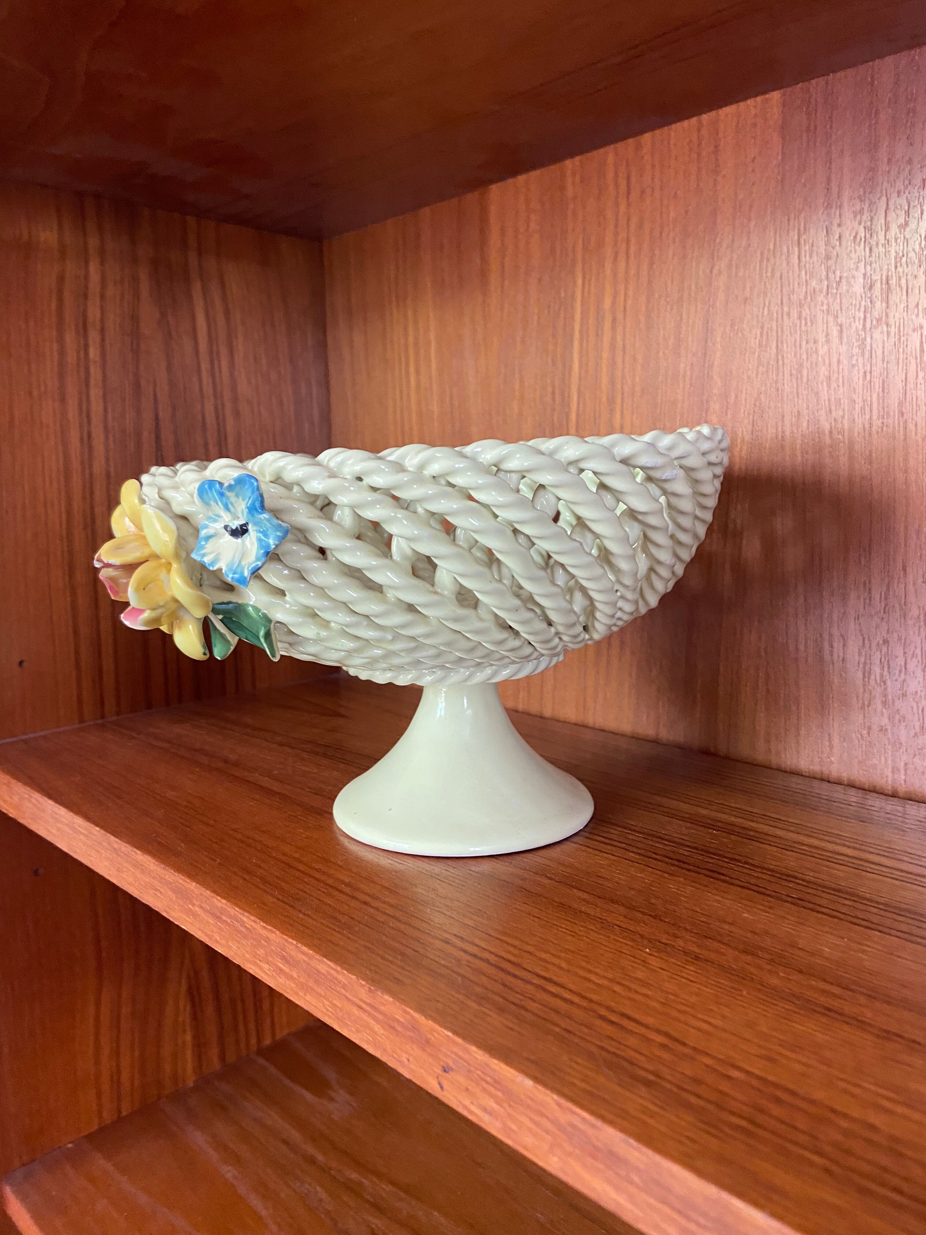 Braided earthenware cut and vintage slip