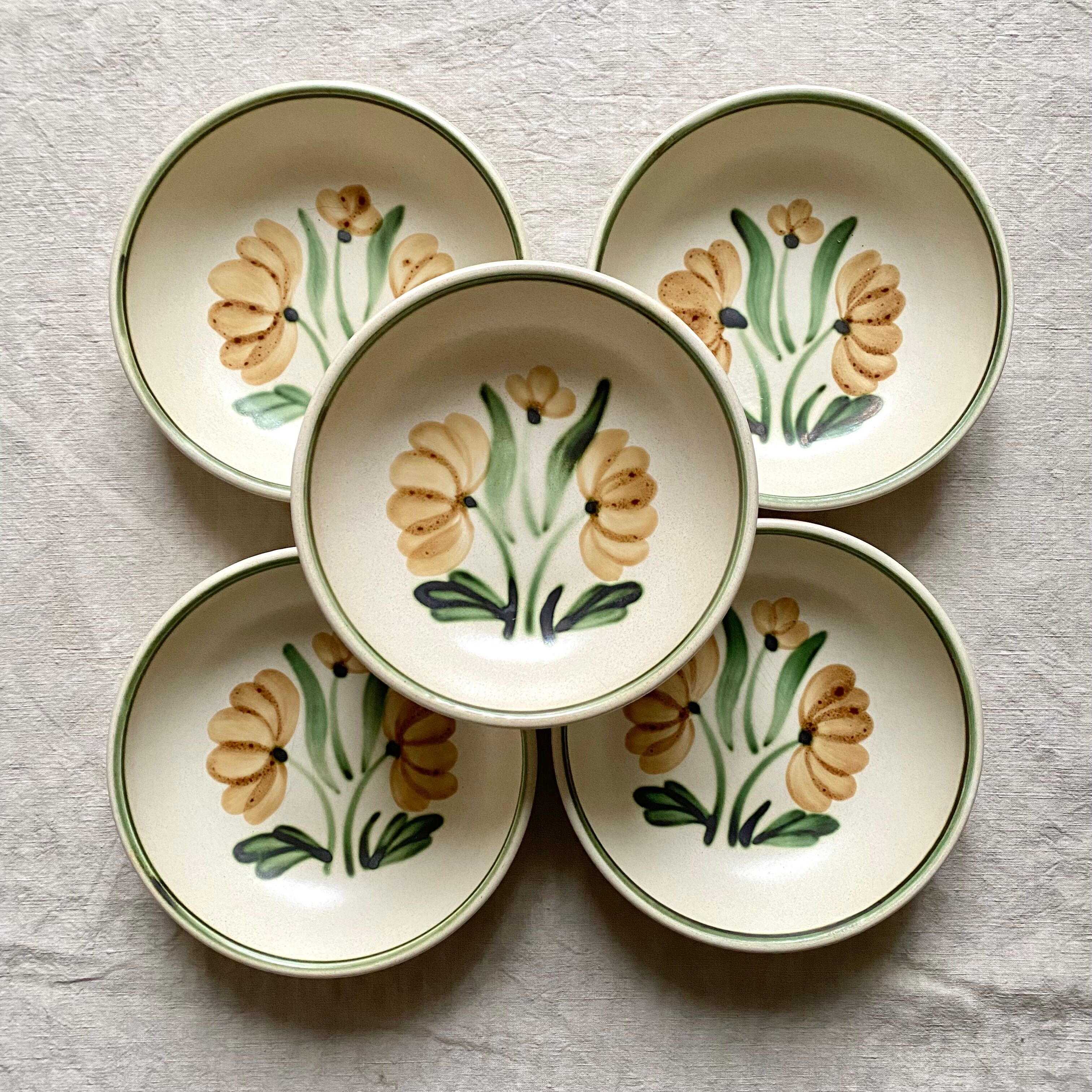 Assiettes creuse fleuries Salins France