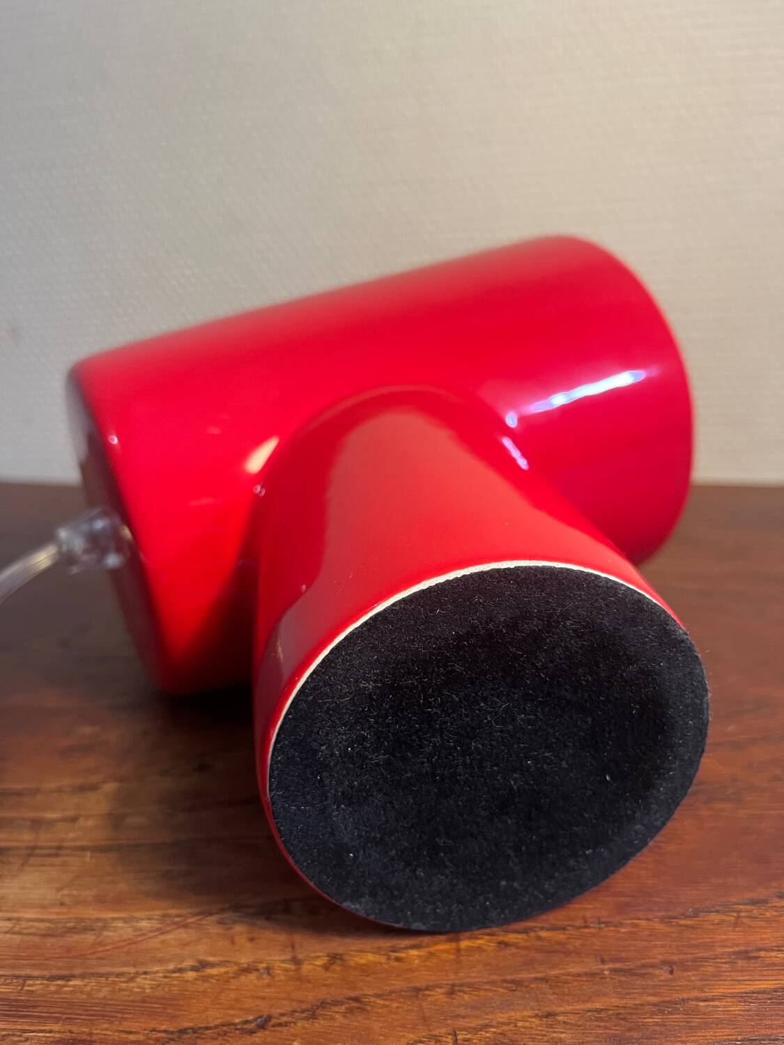 Designer table lamp in red ceramic from the 90s