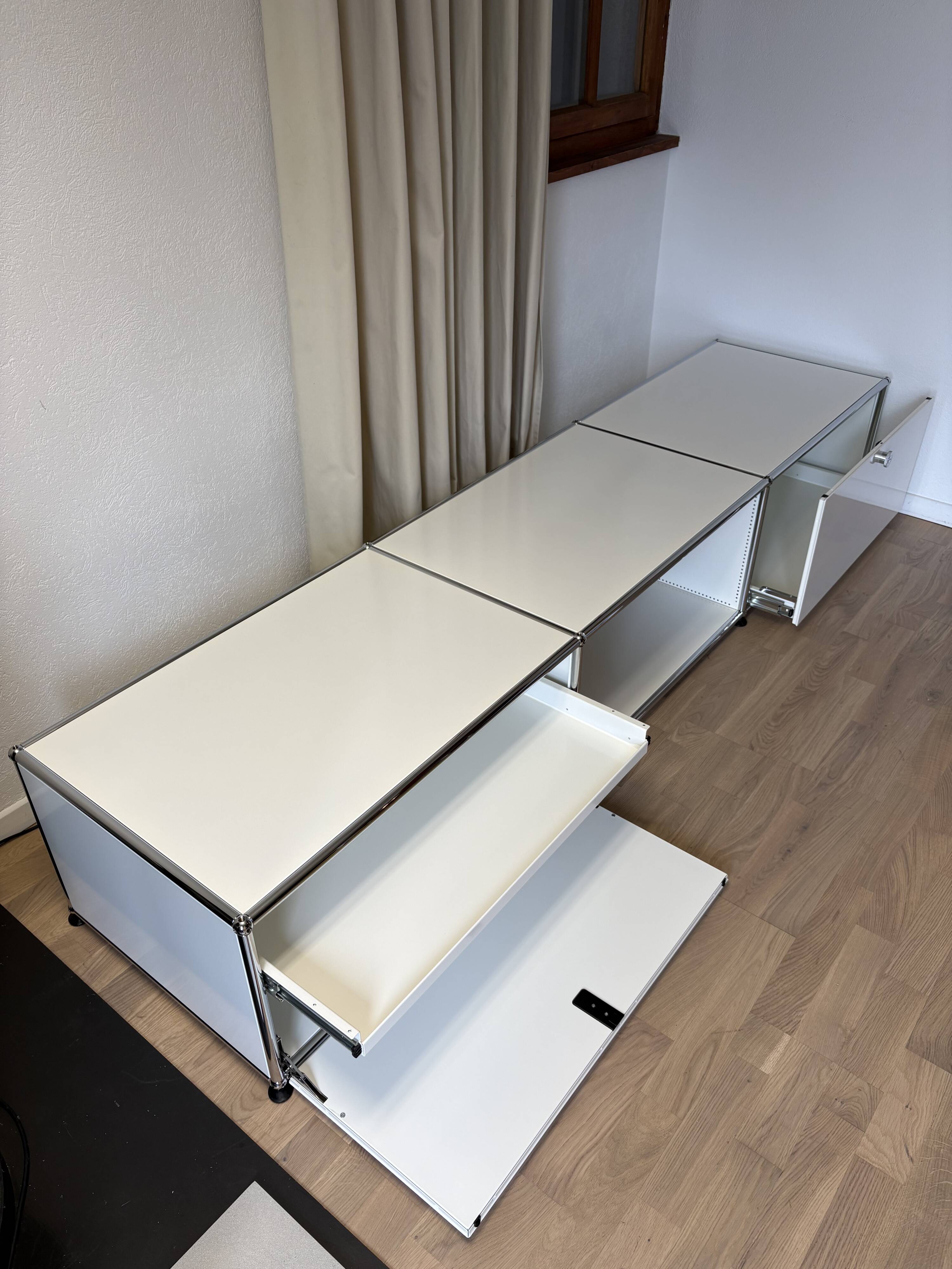Meuble TV USM Haller blanc pur