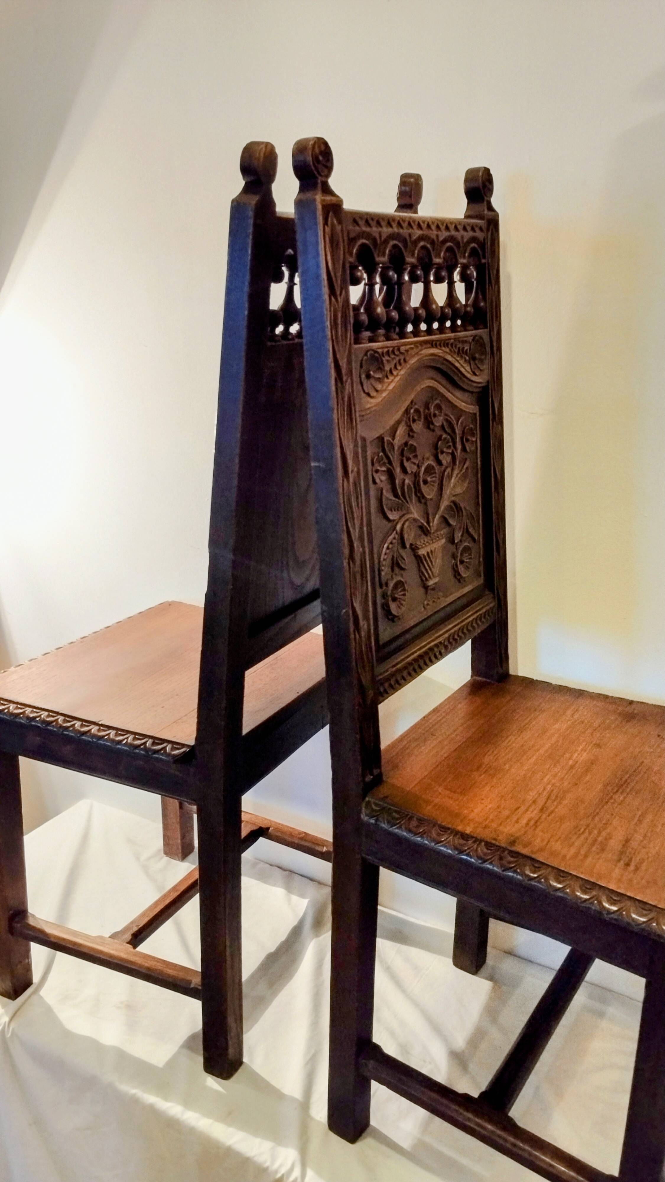 Pair of Breton chairs from the late 19th century.