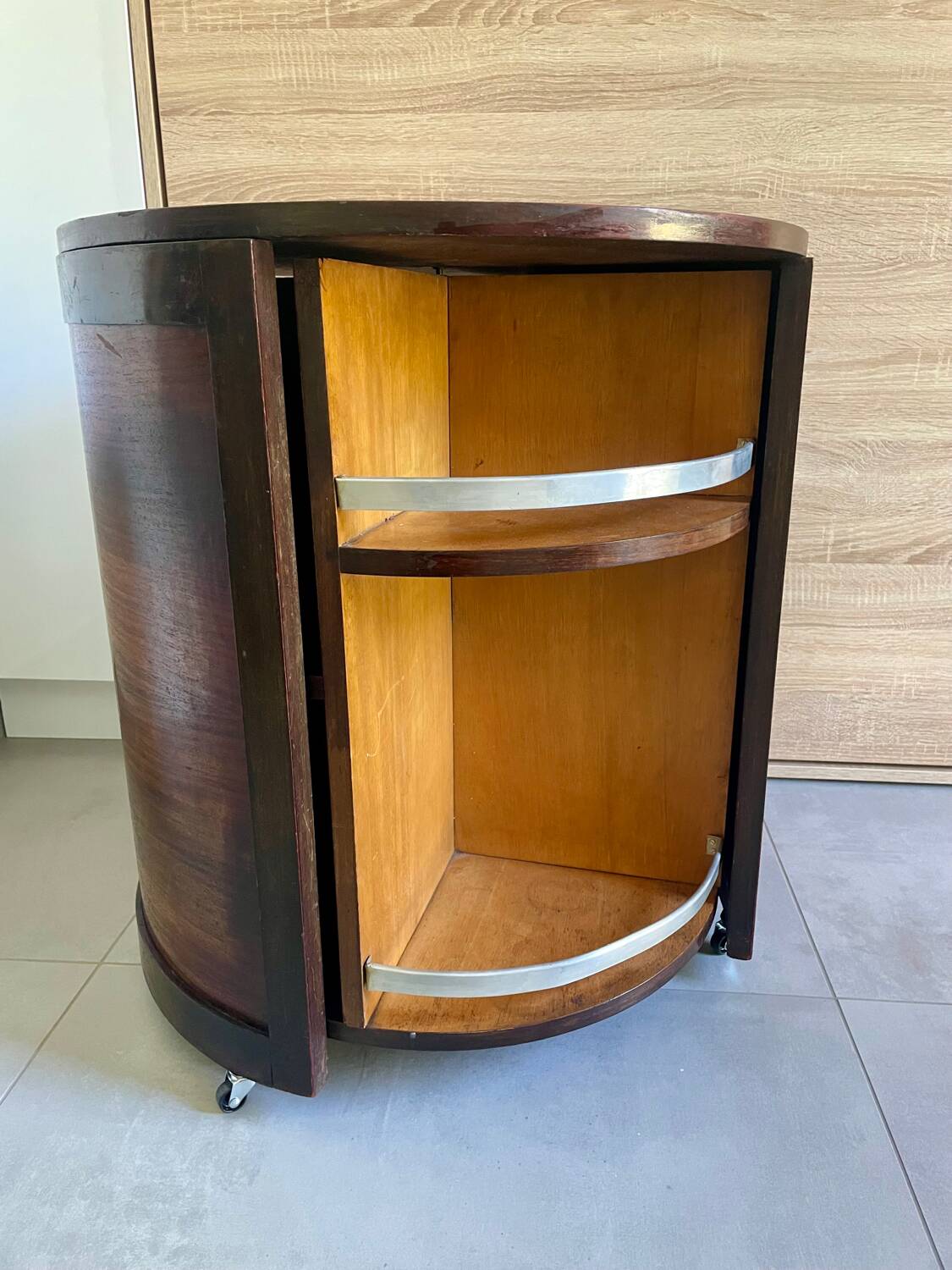 Art Deco rotating round bar in two-tone wood