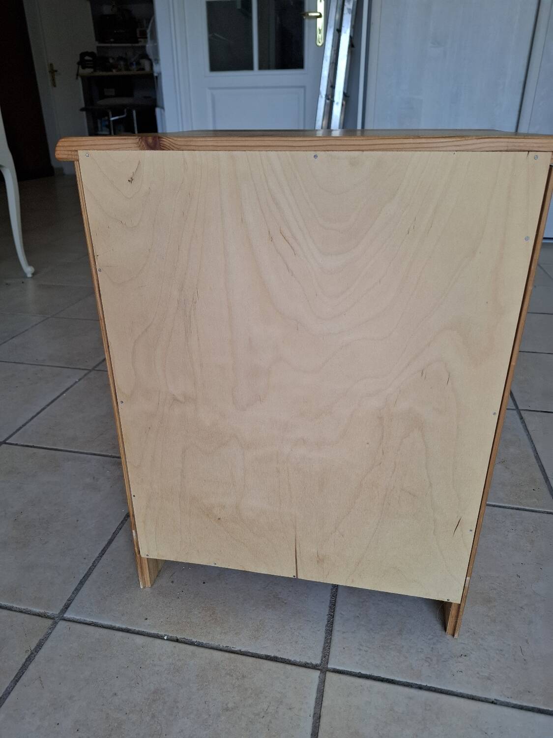 Small 3-drawer cabinet