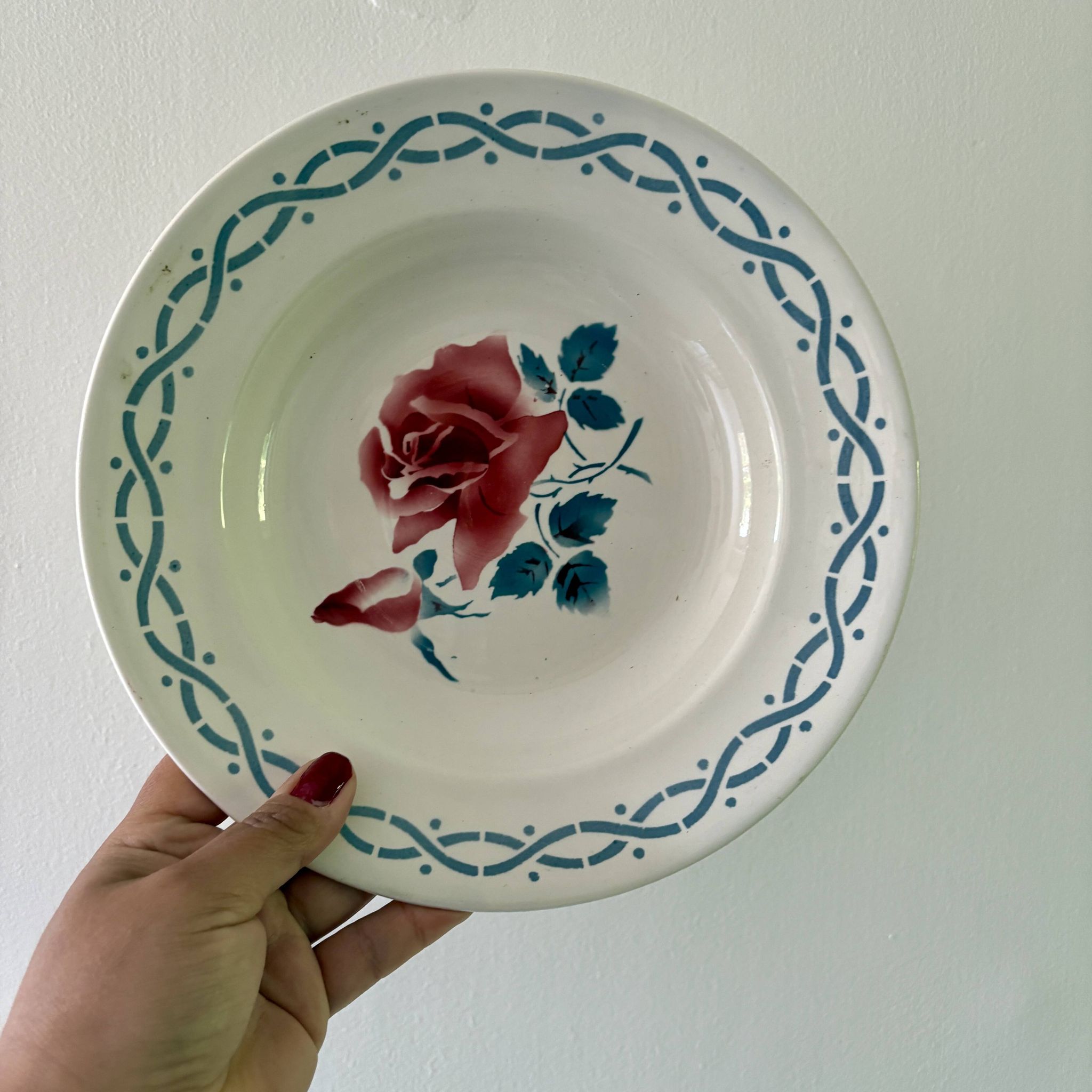 Lot de 8 assiettes creuses vintage dépareillées
