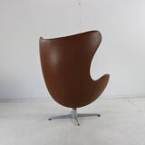 Arne Jacobsen Egg chair in cognac leather for Fritz Hansen