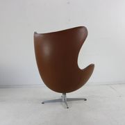 Arne Jacobsen Egg chair in cognac leather for Fritz Hansen