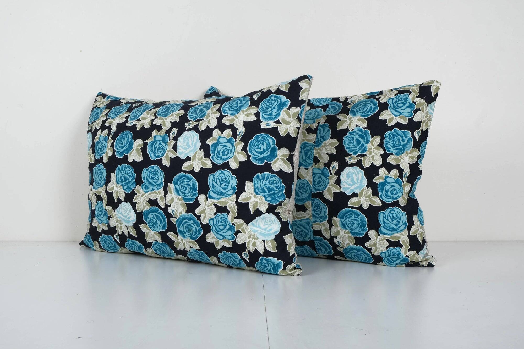 Set of 2 vintage Turkish cushion covers 61x41 cm