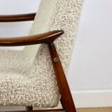 Vintage armchair GFM 300-202 design J.Kedziorek Loft 70s vintage beige boucle lamb - 2 pieces available