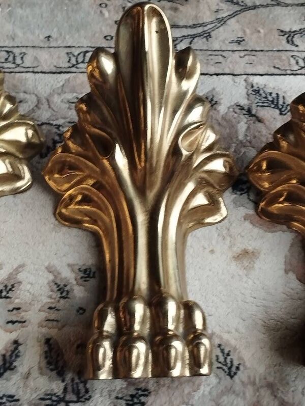 4 pattes de meuble en bronze massif