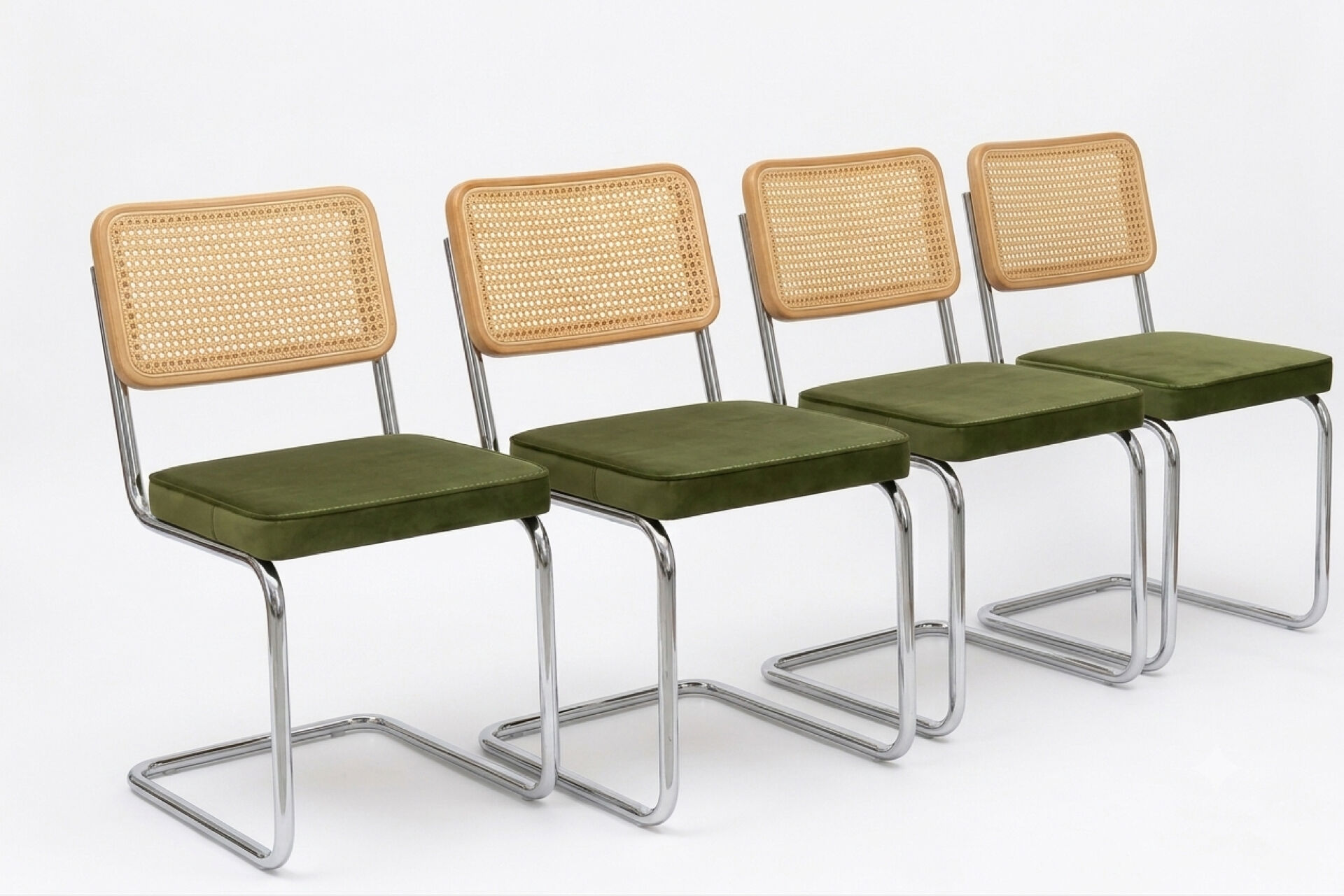 Lot de 4 chaises cantilever / Style Bauhaus