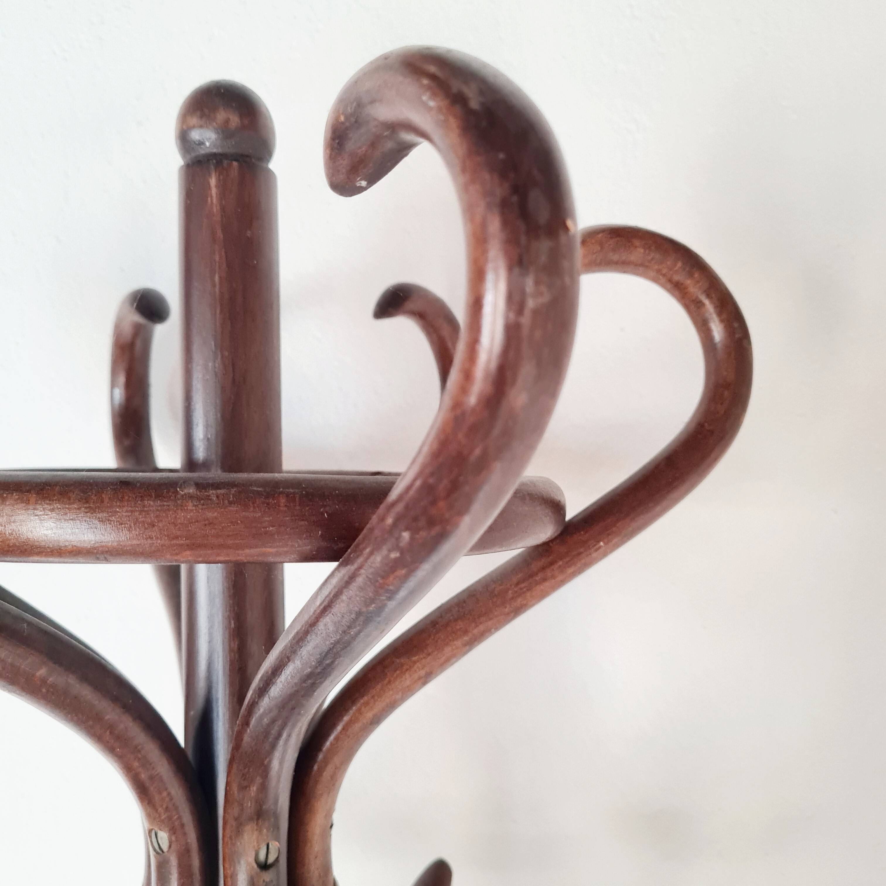 Porte-manteau ancien en bois courbé esprit Thonet 1875