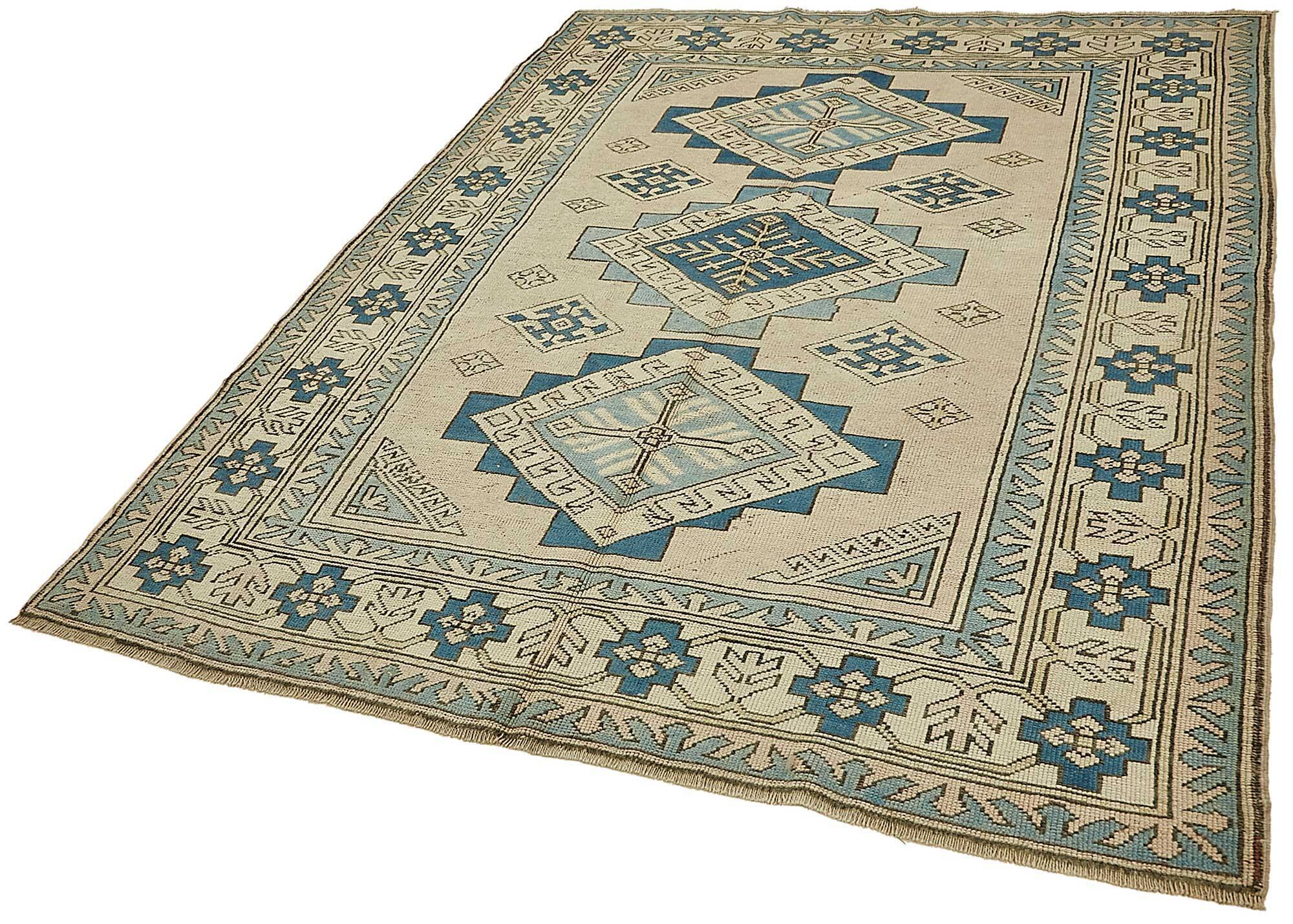 Turkish Vintage Anatolian Rug 174 cm x 220 cm