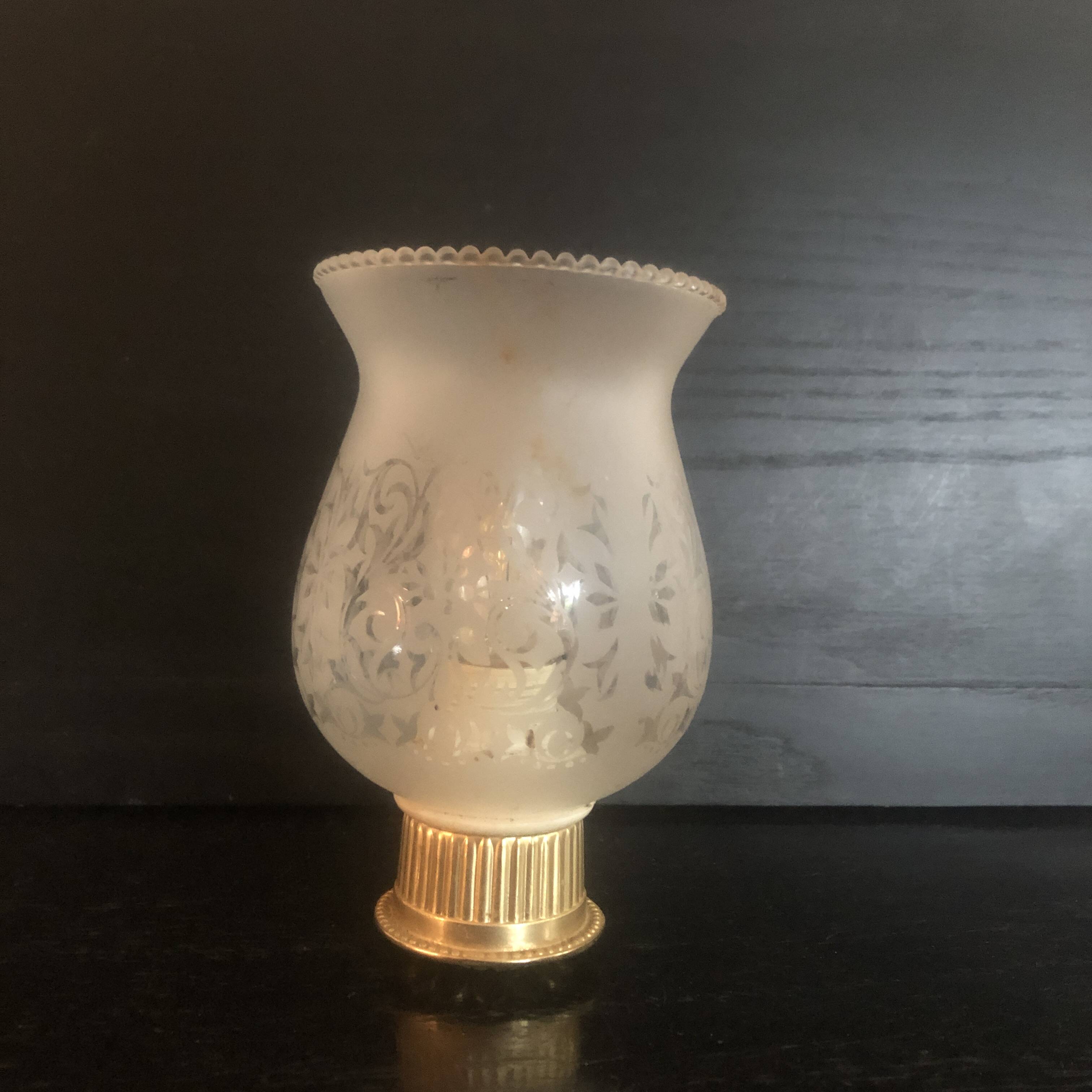 Pairs of Art Deco appliqués