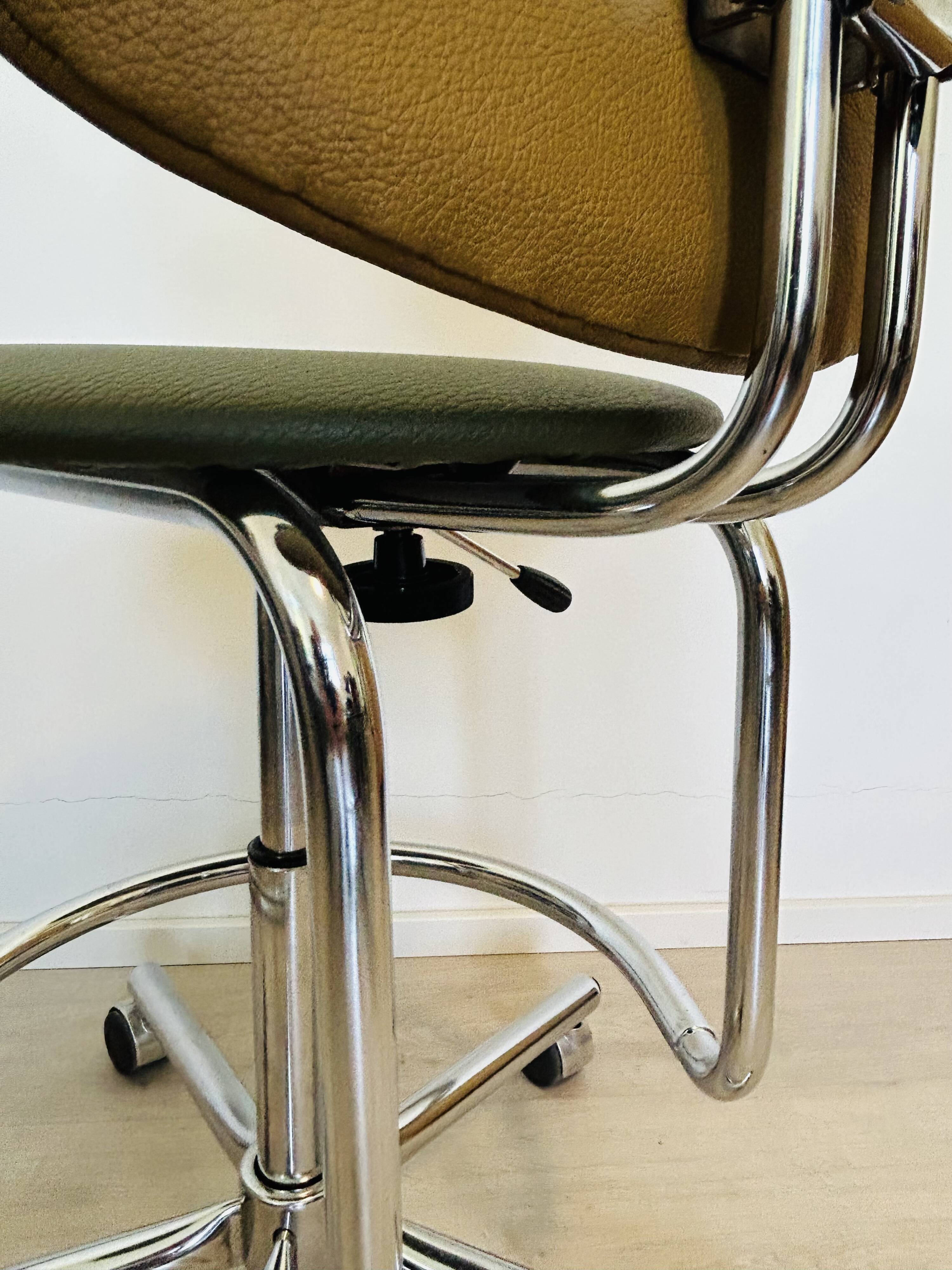 Vintage Desk Chair by Kovona model Marshmallow, 1970’s