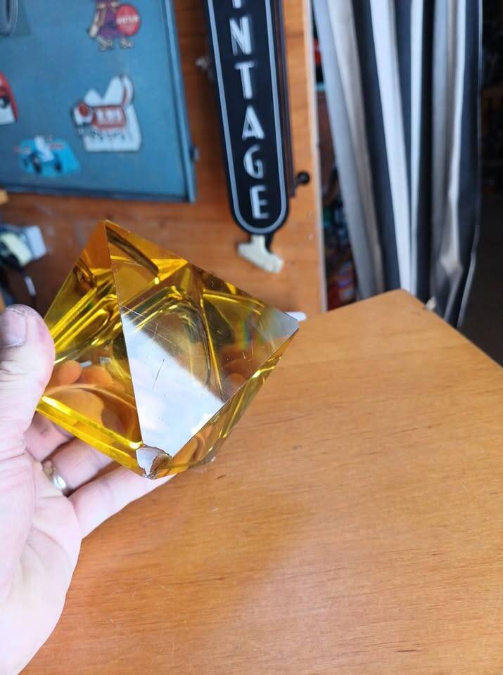 superb ashtray / decorative object