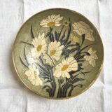 Brass spring flower bowl