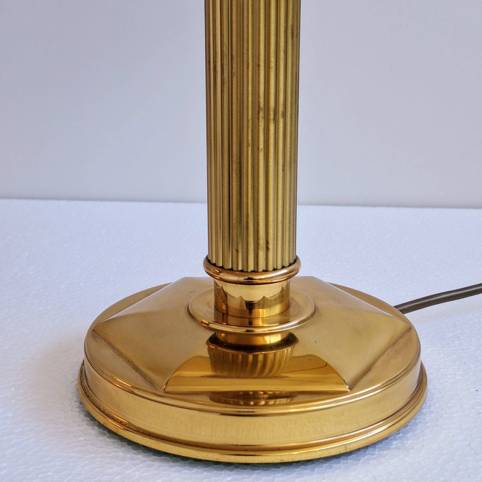Vintage lamp with pillar base, 1960s