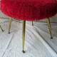 Paire de tabourets à quatre pieds en moumoute rouge vintage