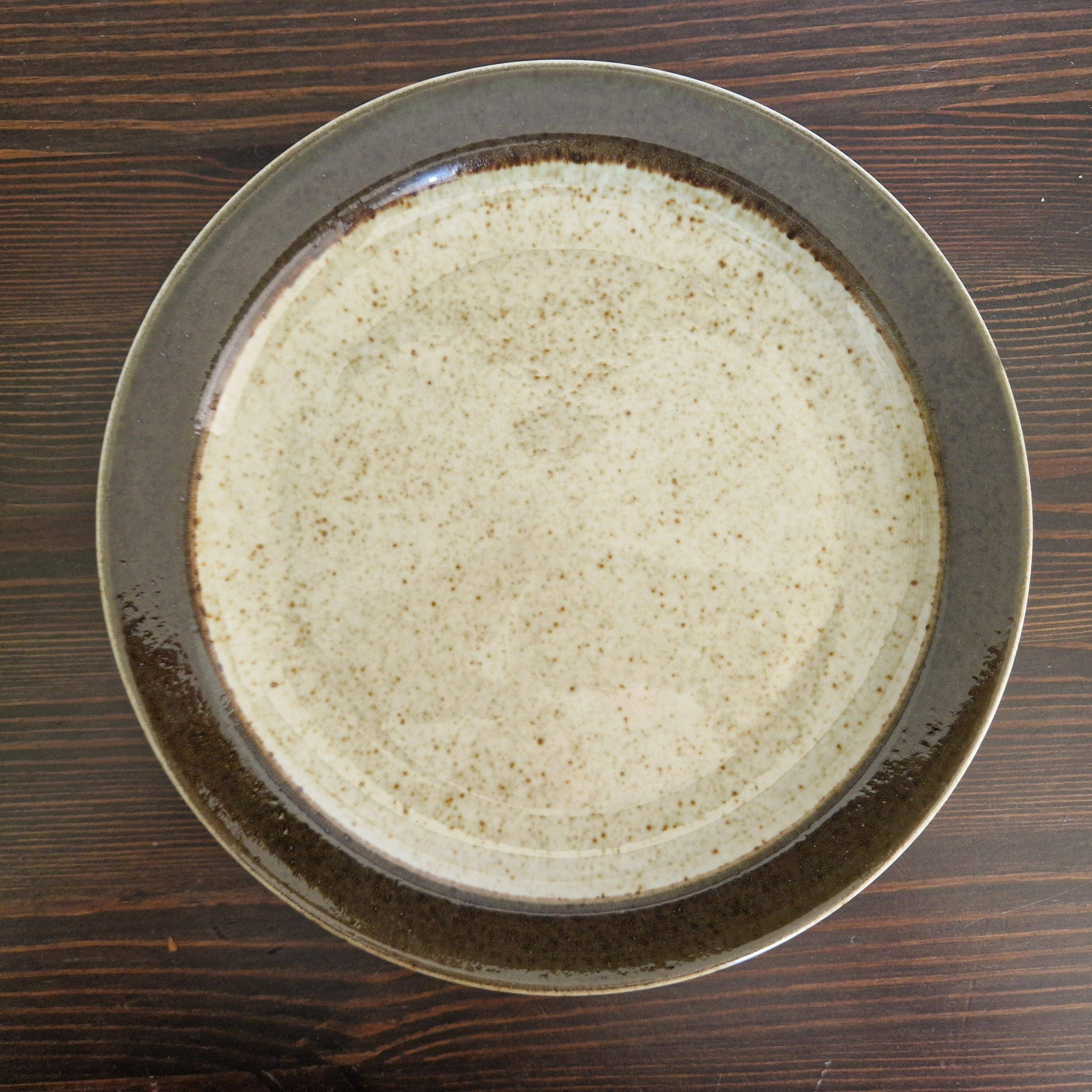 46-piece table service porcelain from the Lot, Virebent workshop.