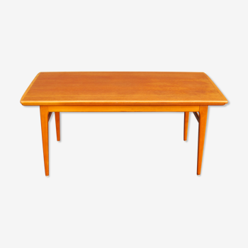 Scandinavian teak coffee table that can be upgraded to a dining table