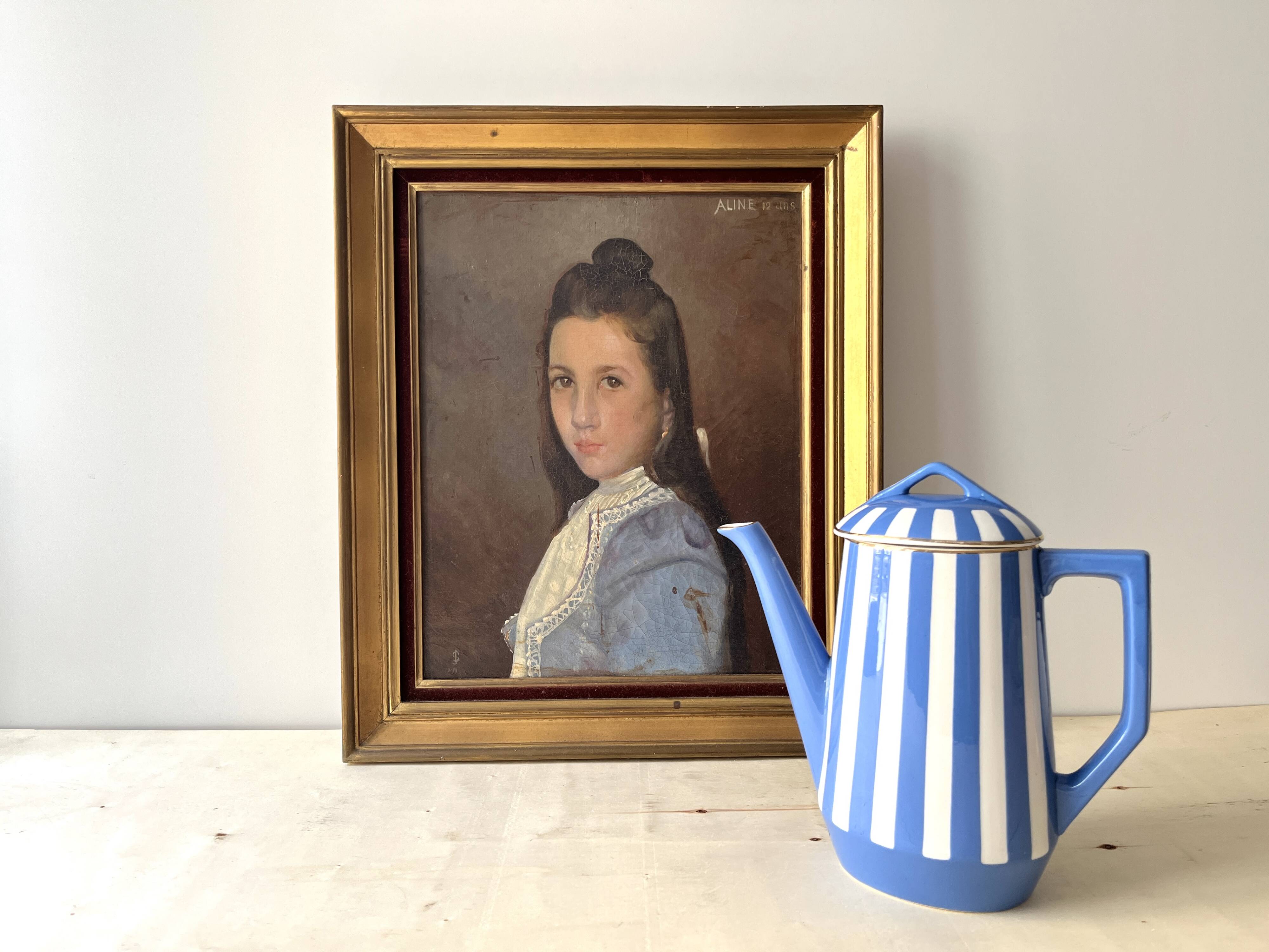 Large Fox Trott Sarreguemines coffee pot in art deco earthenware, 1930s vintage