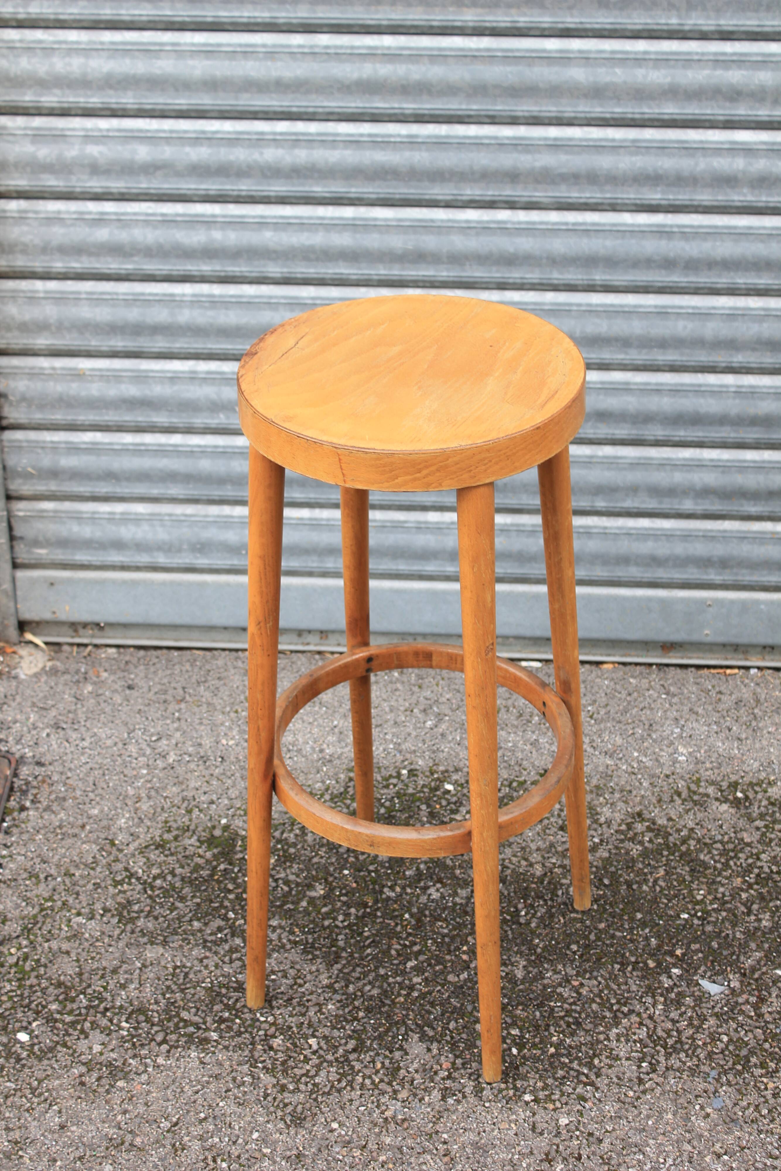 Baumann Mondor stool