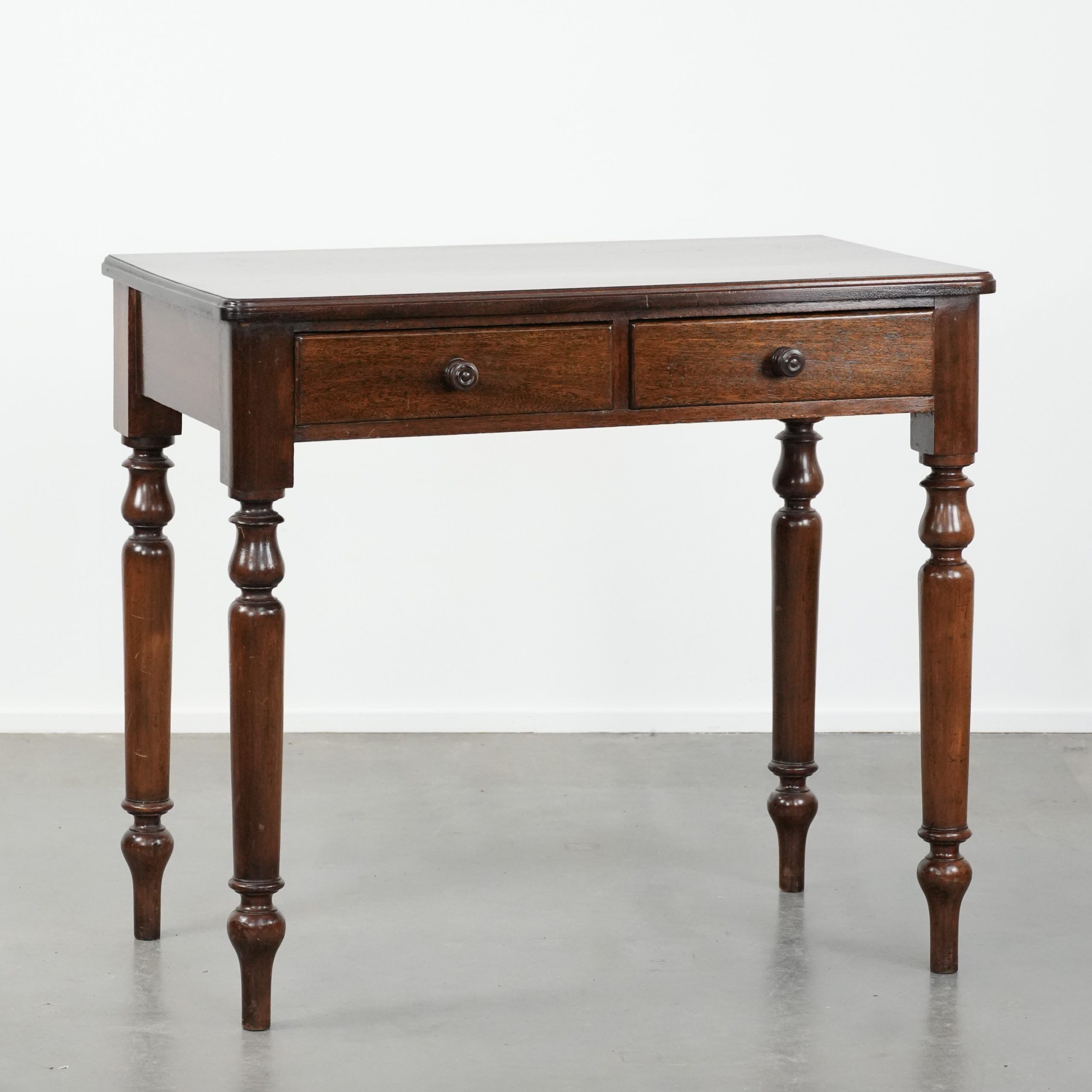 Antique English hallway furniture / side table from the late 19th century