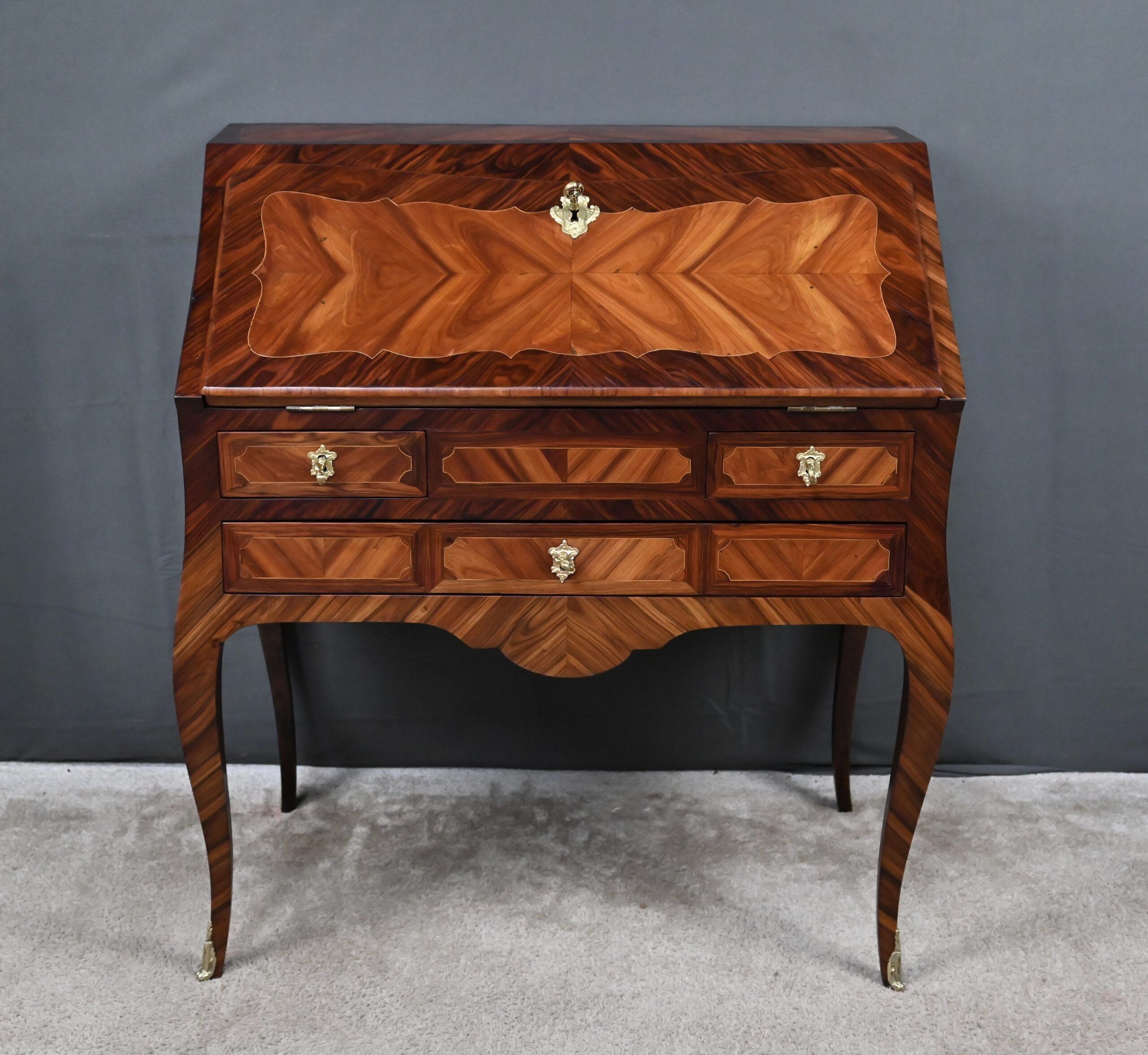 Slope desk in rosewood and rosewood marquetry, Louis XV – XVIII century