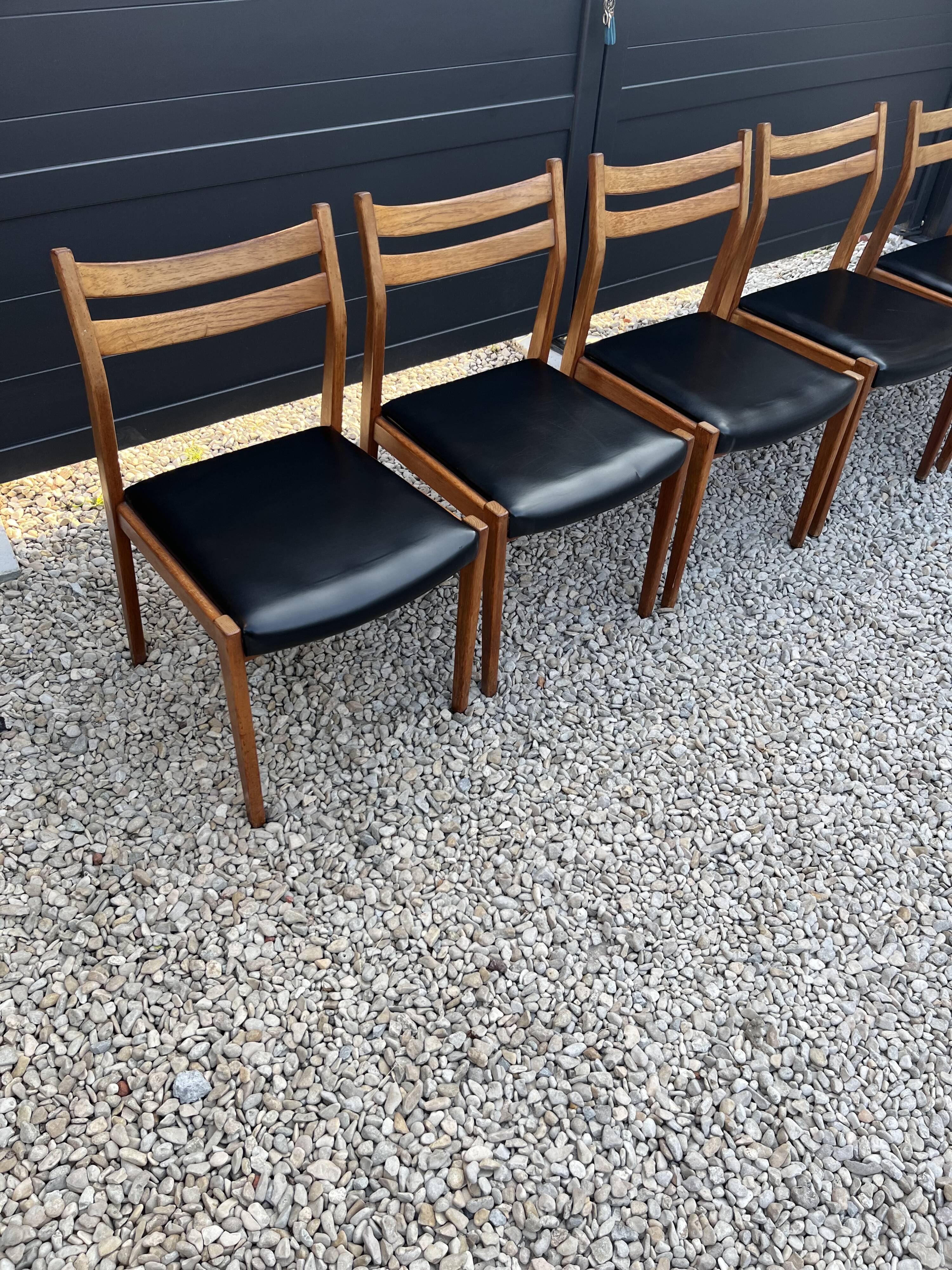 Set de 6 chaises scandinave en teck et cuir noir