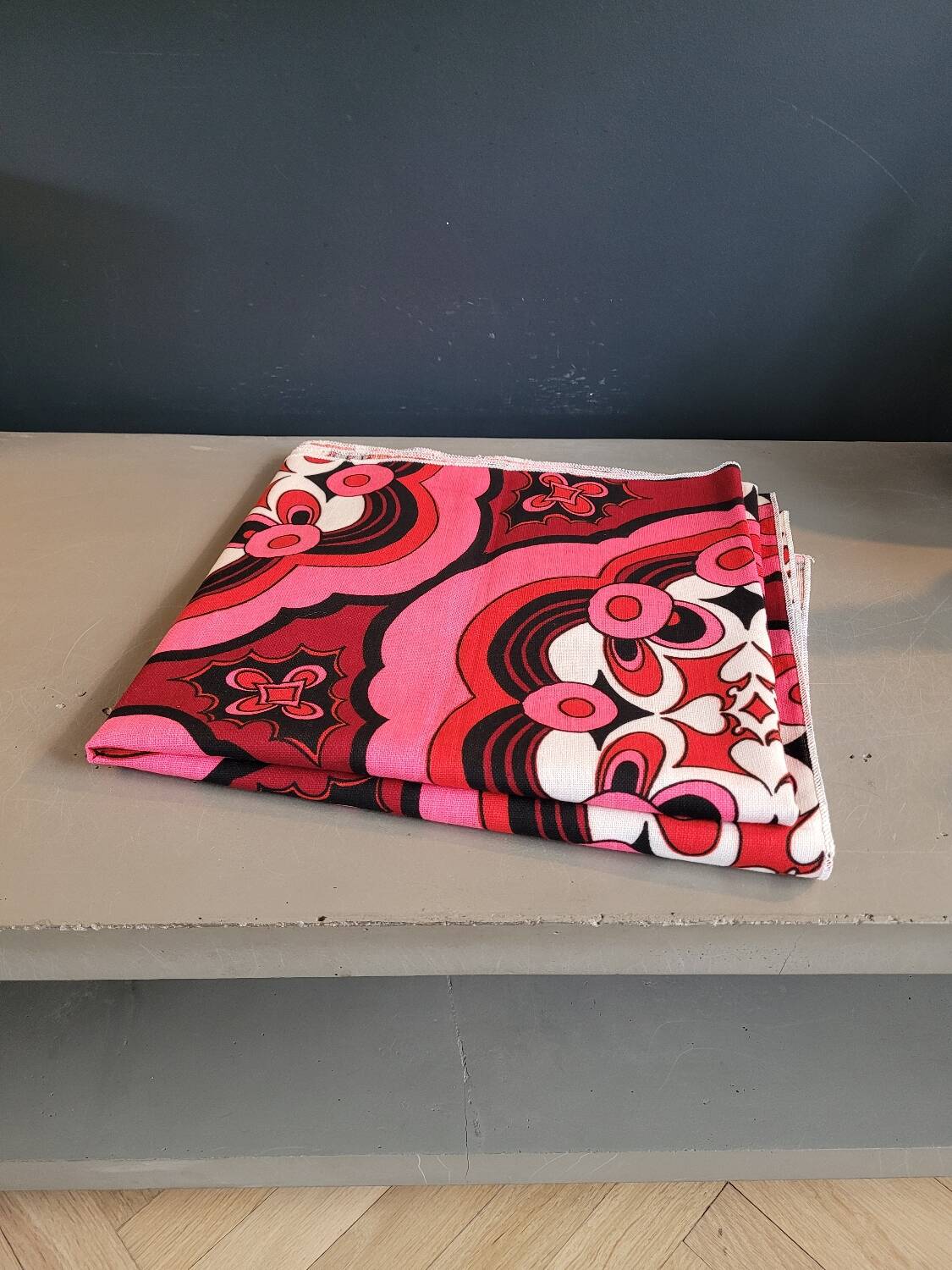 Nappe 137x130cm en tissu imprimé vintage