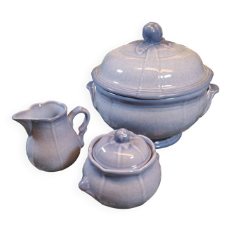 Pastel blue table service, tureen and small ceramic pots, melon shape