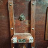 Antique mahogany side table – Round side table with tilting top, early 19th century