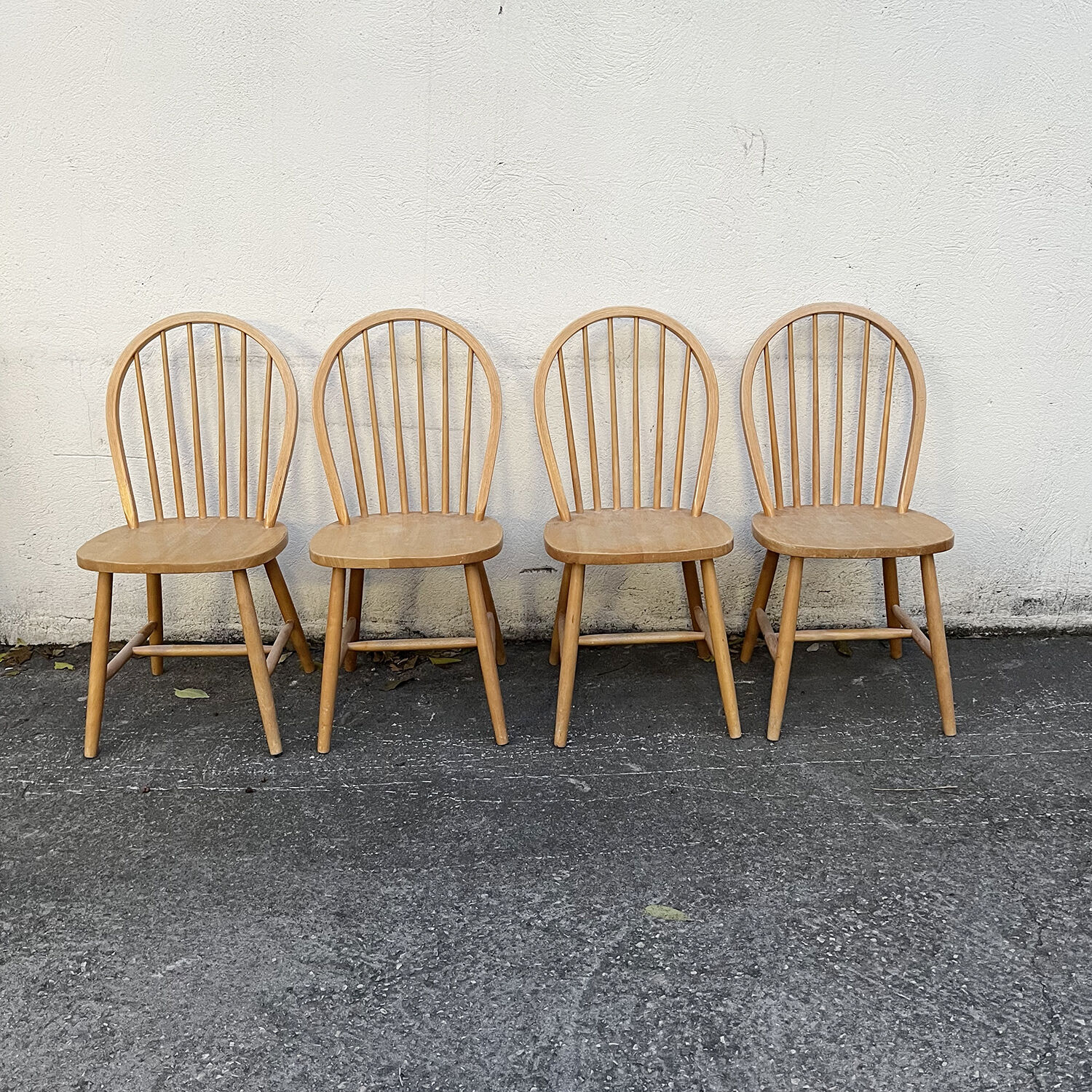 Series of 4 Windsor chairs
