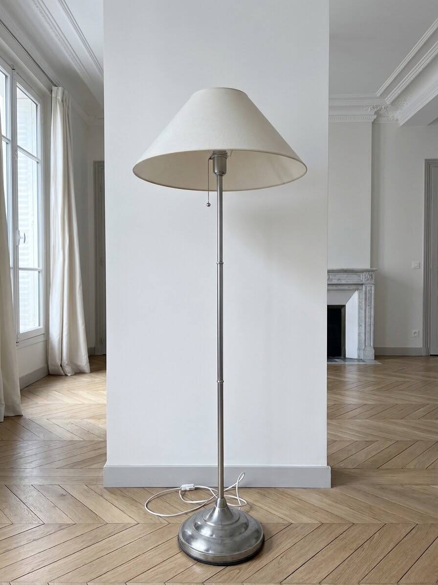 Metal floor lamps