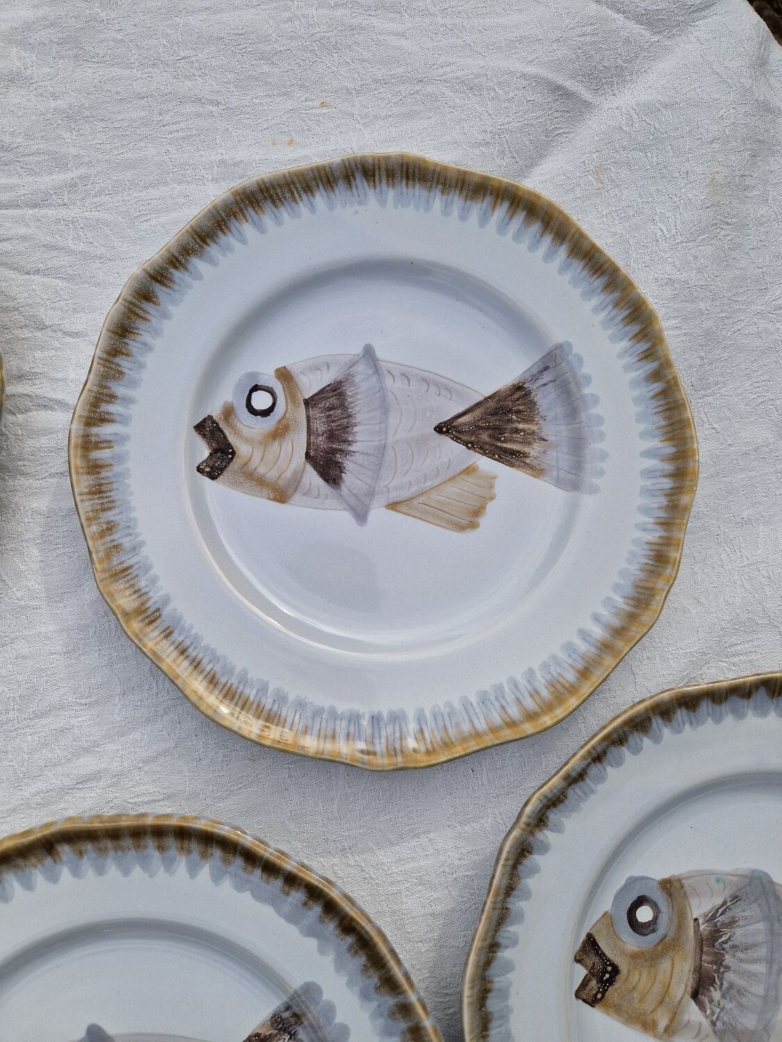 Lot de 9 assiettes plates saint Amand decor poissons