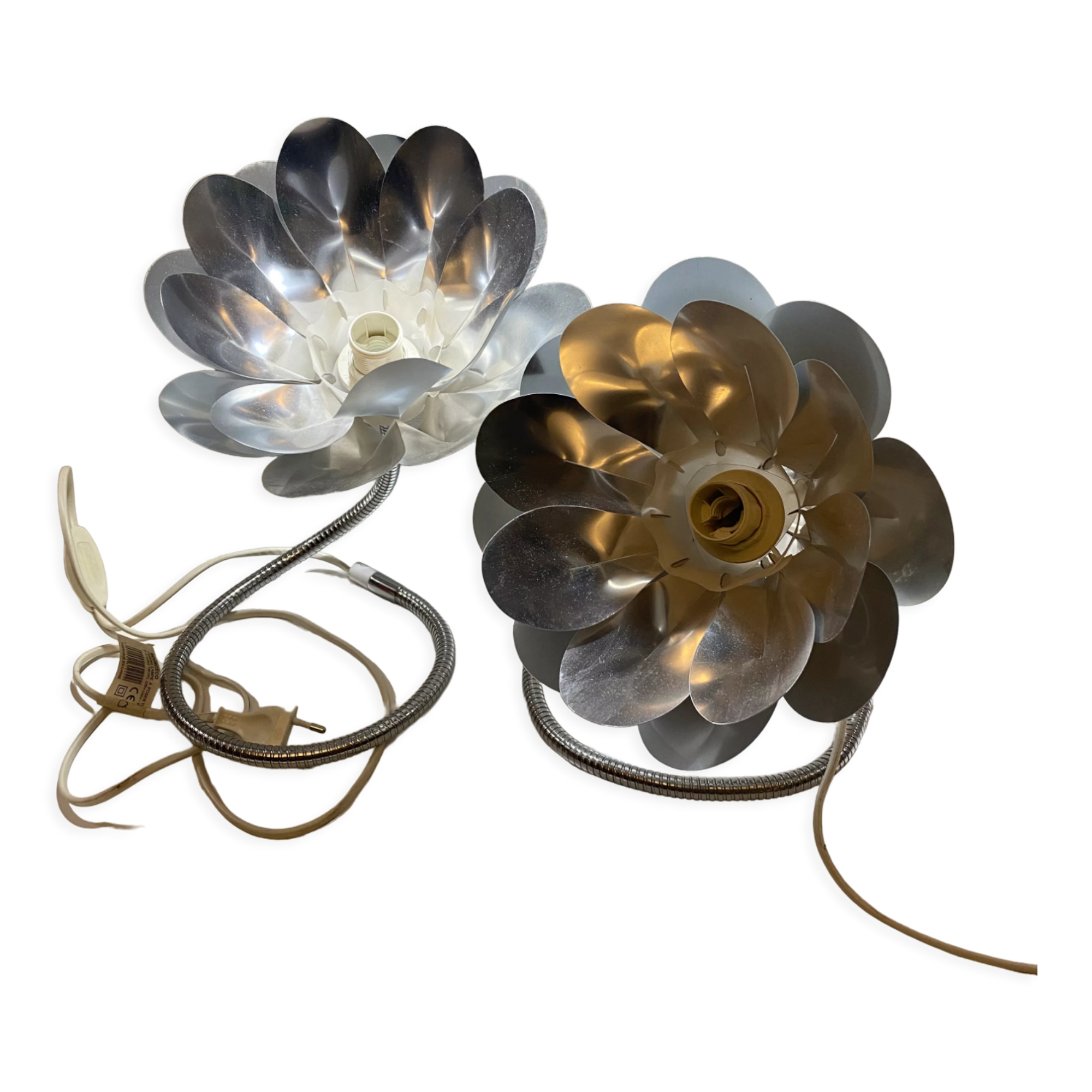 Pair of vintage flower bedside lamps