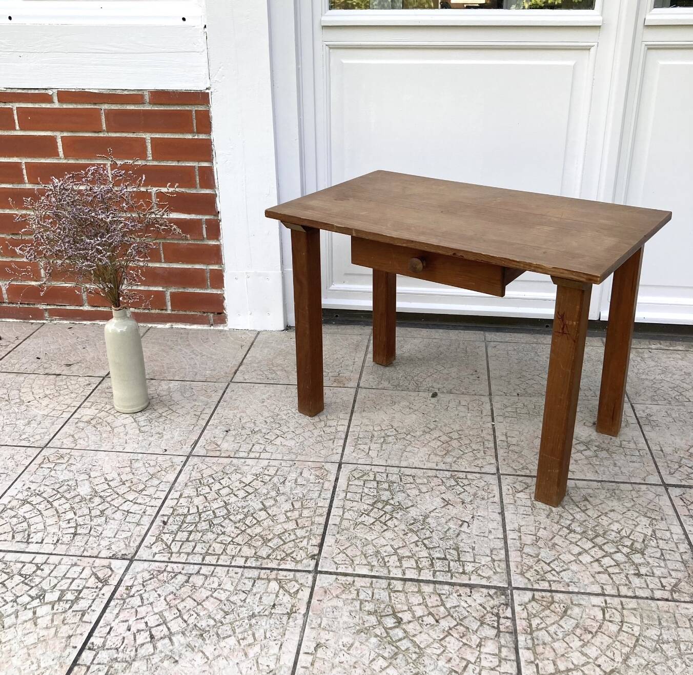 Small wooden desk or coffee table