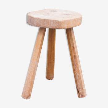 Primitive design stool
