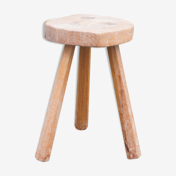 Tabouret design primitif