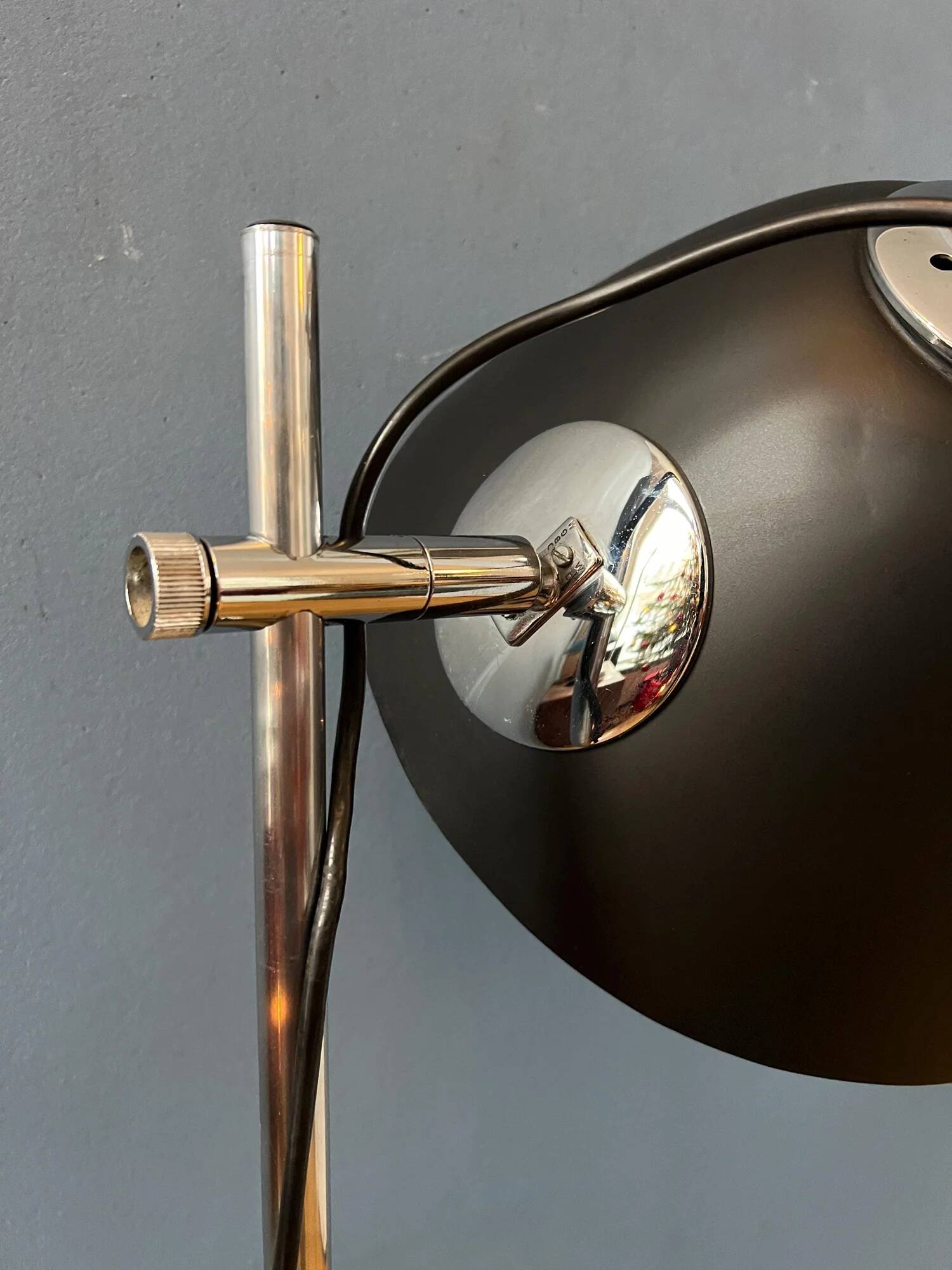Black mid-century Dijkstra flexible desk lamp