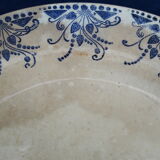 Dish on pedestal In Faïence Creil Montereau HBCM model tolga diam 22 cm