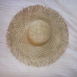 Braided straw capeline hat