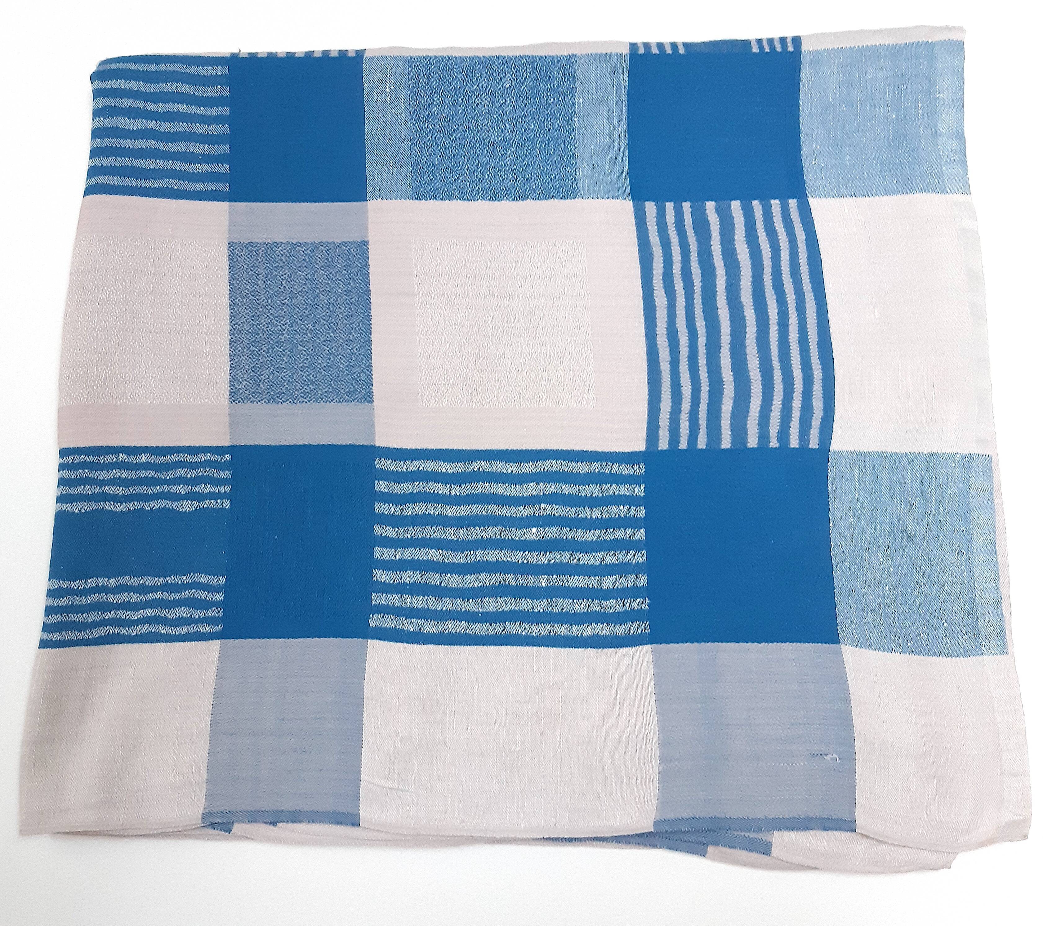 Damask tablecloth with blue and white checkers 1m60 x 1m90