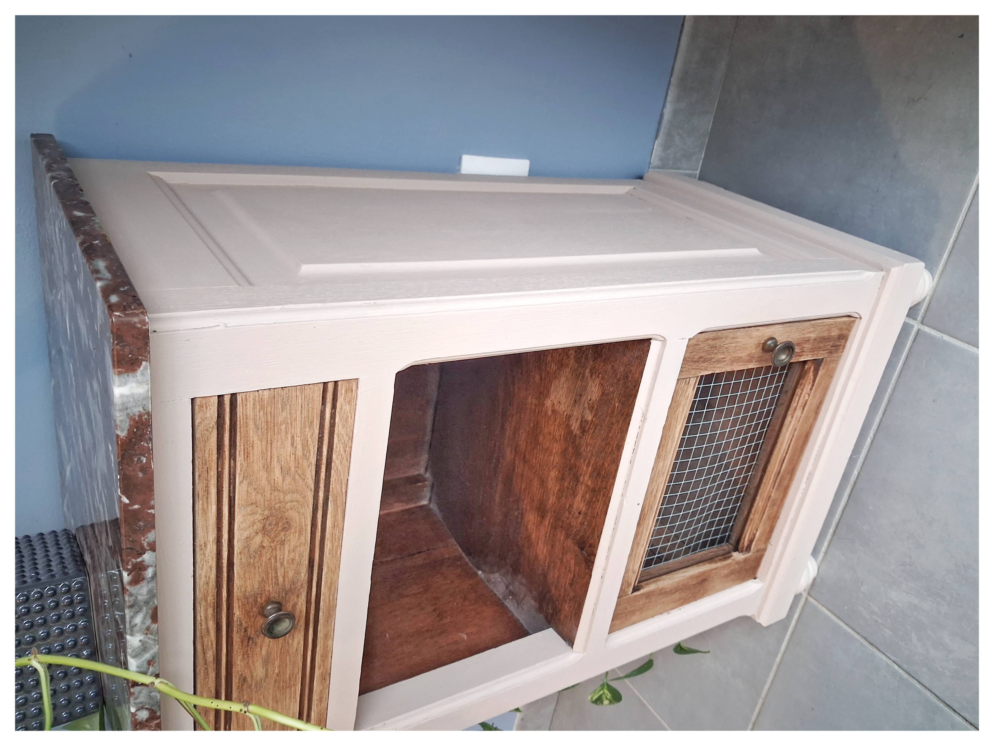 Meuble de rangement, chevet ancien
