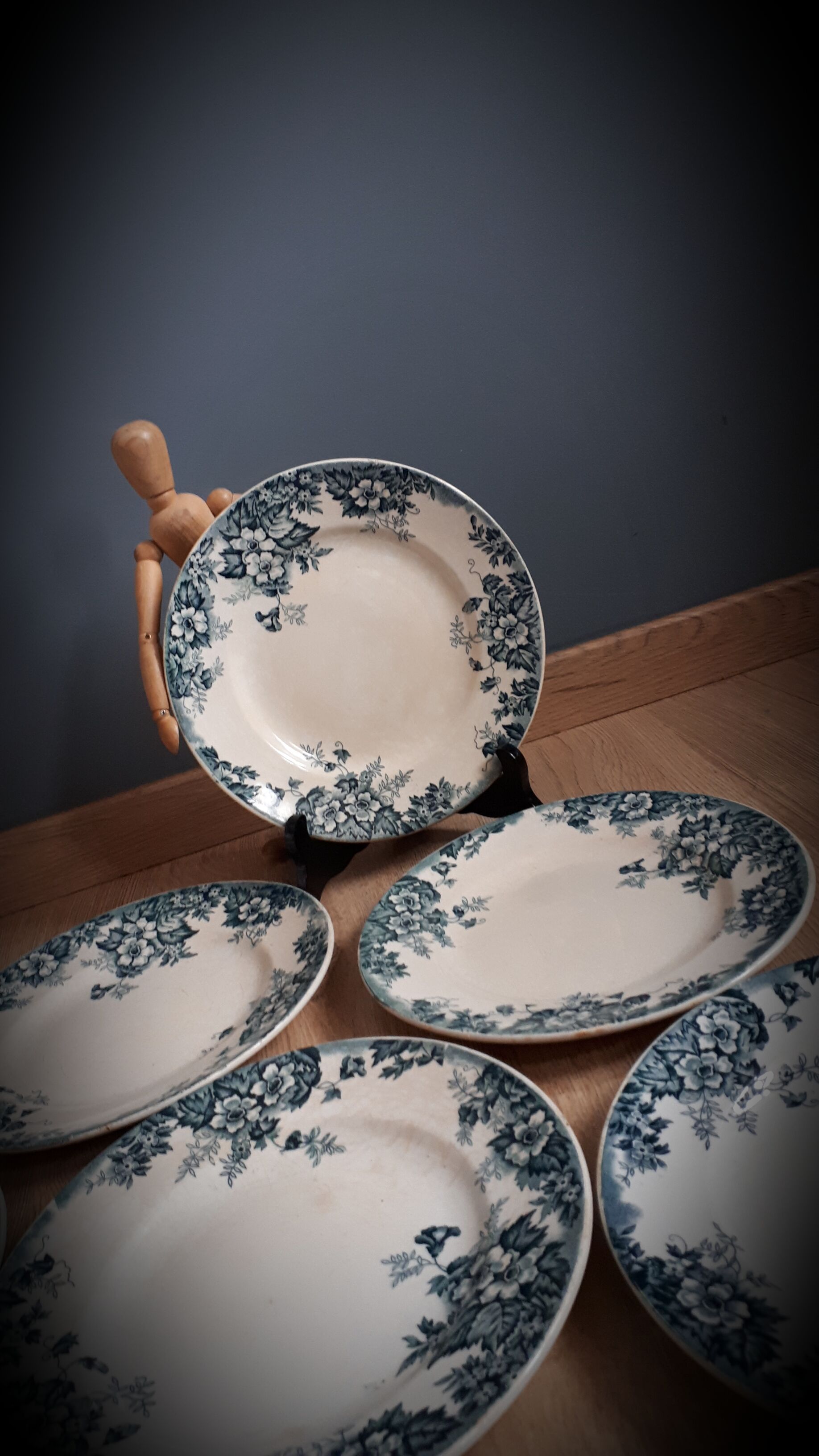 6 Marie Louise flat plates