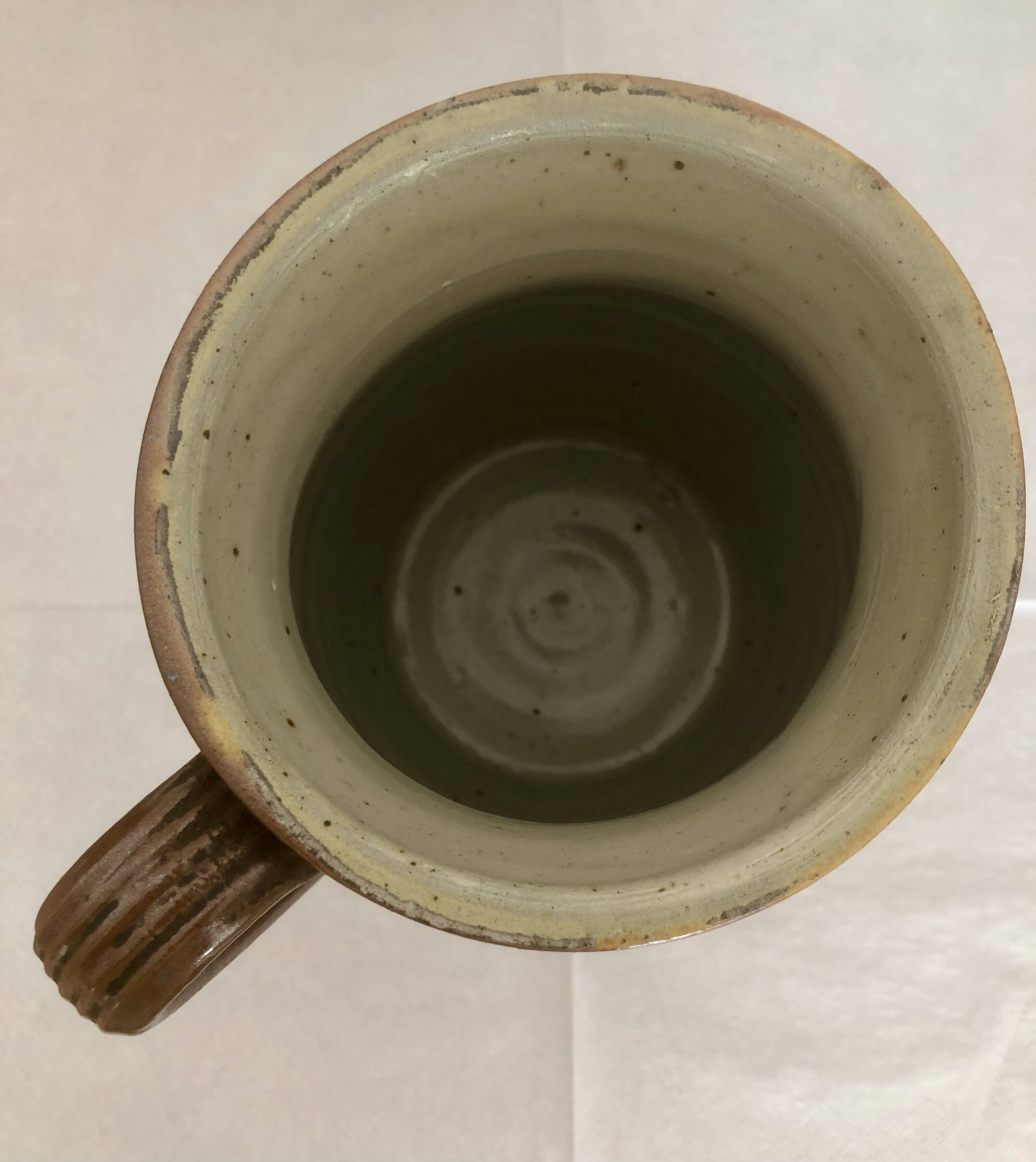 Large brown pot, country style