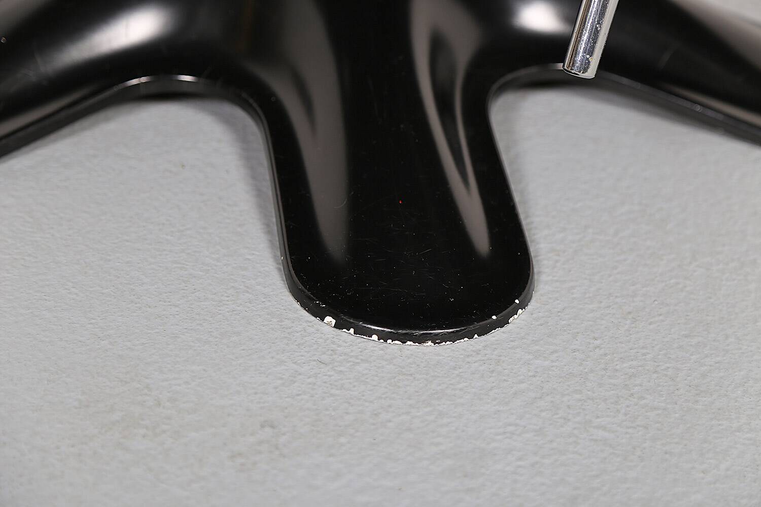 Lounge Chair No. 418 by Finnish Designer Yrjö Kukkapuro for Avarte