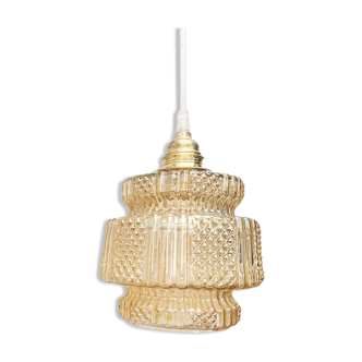 Amber globe suspension