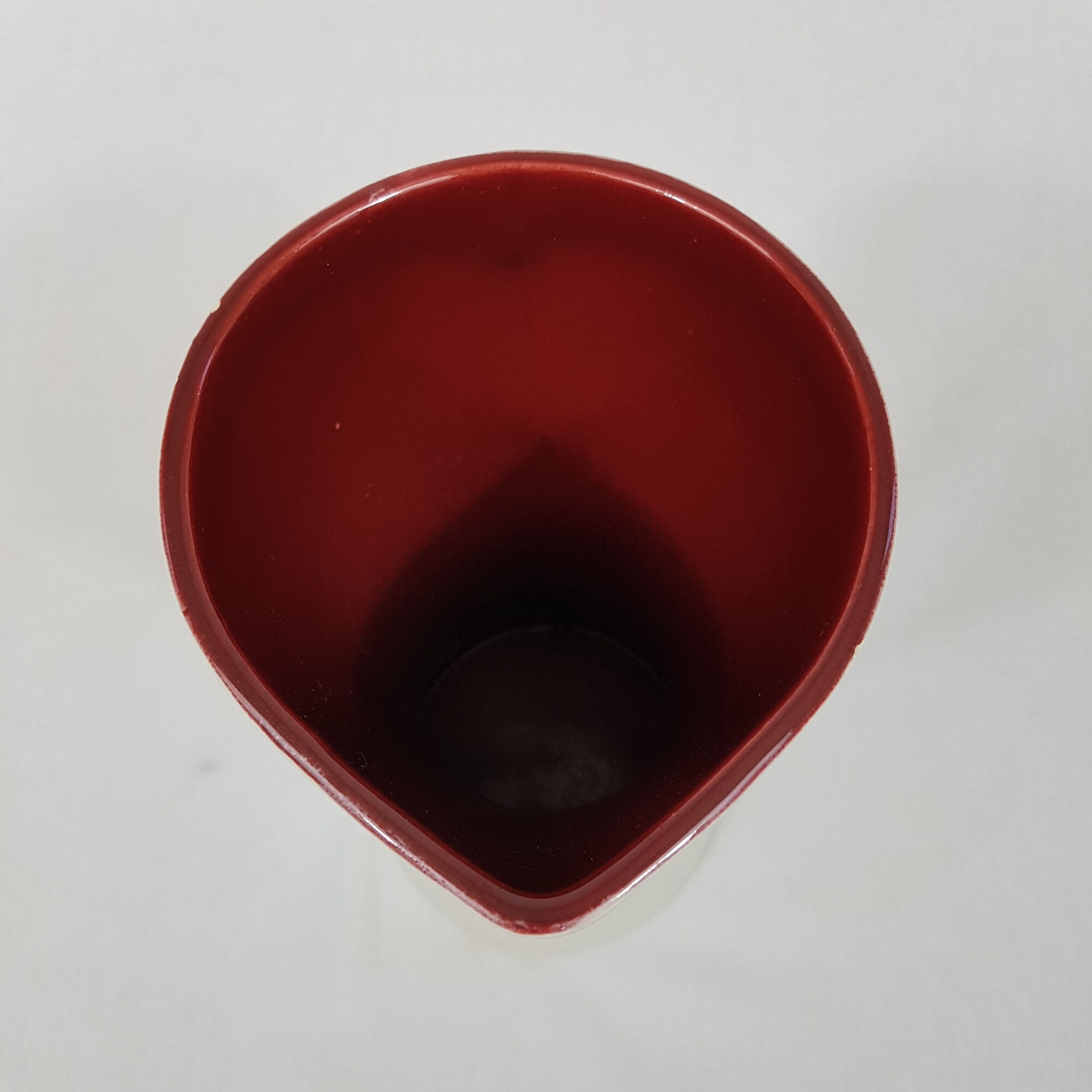 Diabolo pitcher St Clement France